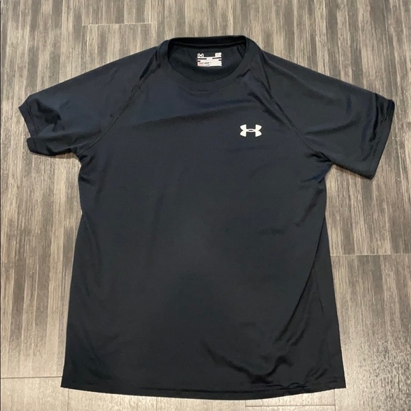 Under Armour Other - 5 ⭐️ Under Armour Men’s Black T-Shirt
